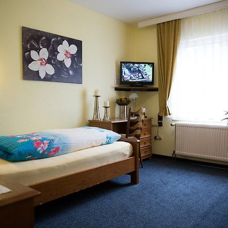 Hotel Zur Bruecke Krefeld Zewnętrze zdjęcie
